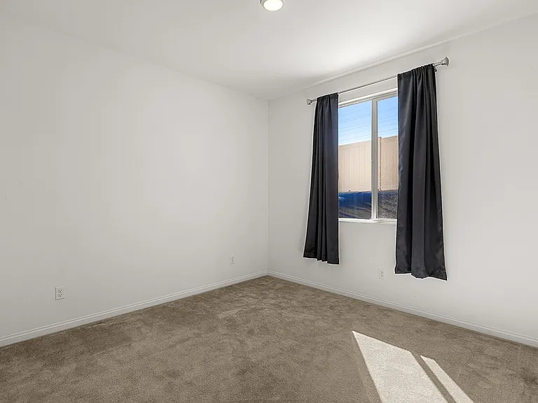 1500 Yucca Ct — Photo 23