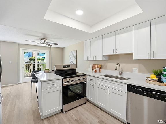 2nd image of 3085 S Macon Circle