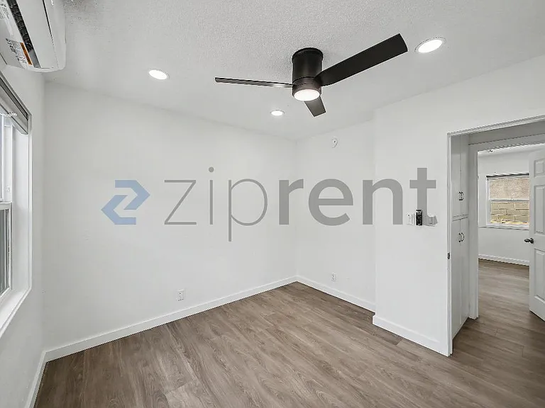 10907 S Burl Ave — Photo 11