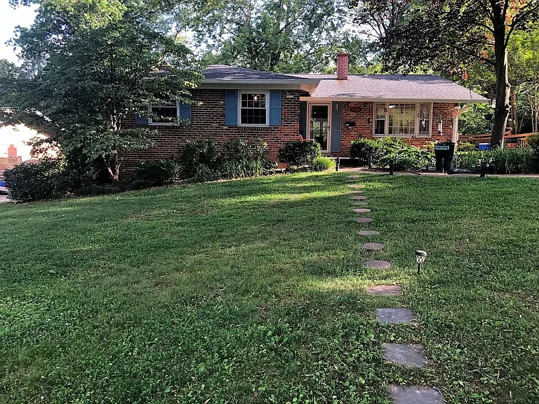 11802 Enid Dr — Photo 1