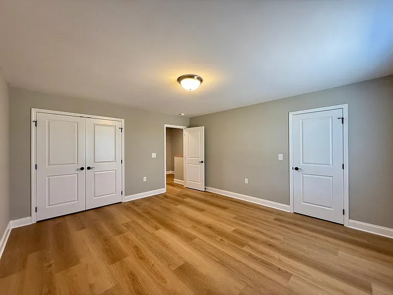 127 Adams And Corby Rd #34 — Photo 16