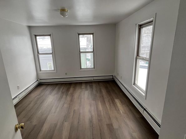 218 Clay St #1