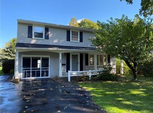 206 Meadow Dr, Rochester, NY 14618