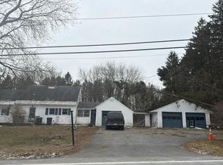 28 Snake Hill Rd, Glenville, NY 12302