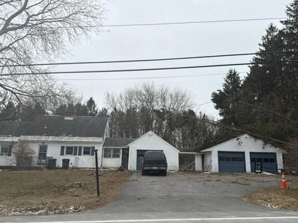 28 Snake Hill Rd, Glenville, NY 12302