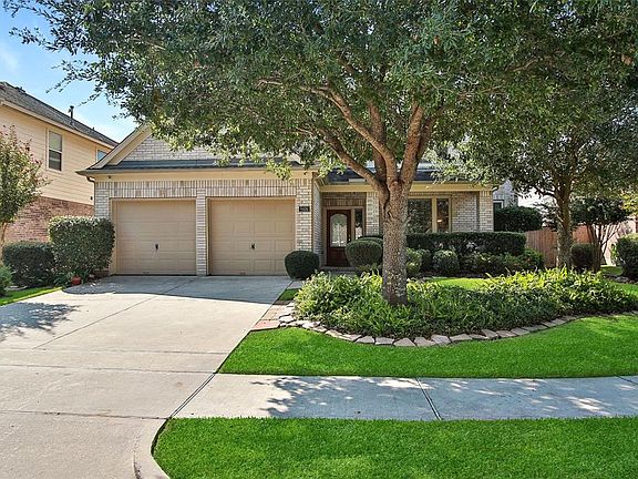 3rd image of 9406 Mustang Park Ct