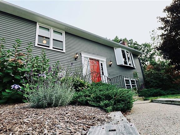 2nd image of 38 Winsor Ave
