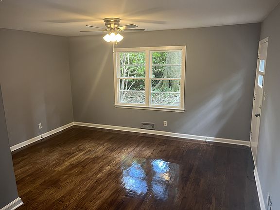 4th image of 2086 Evergreen Ln NW #2086