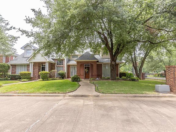 2nd image of 7 Brittan Pl