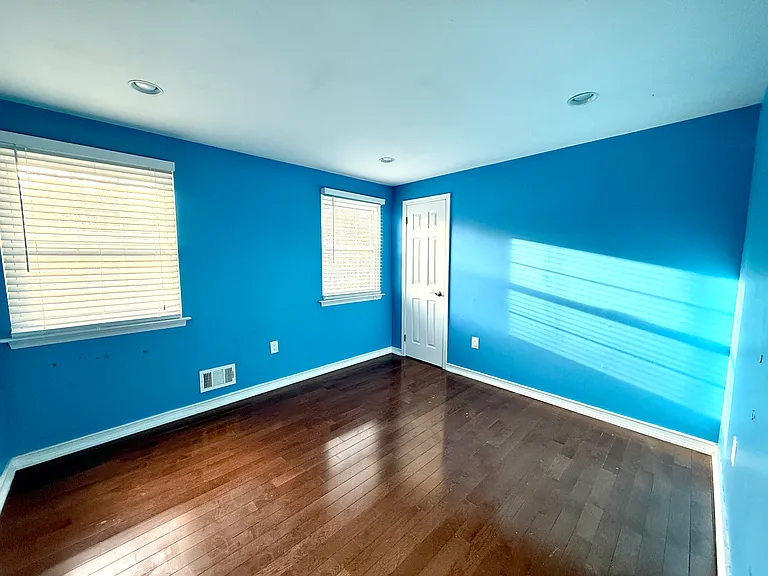 315 Ashford Rd — Photo 12