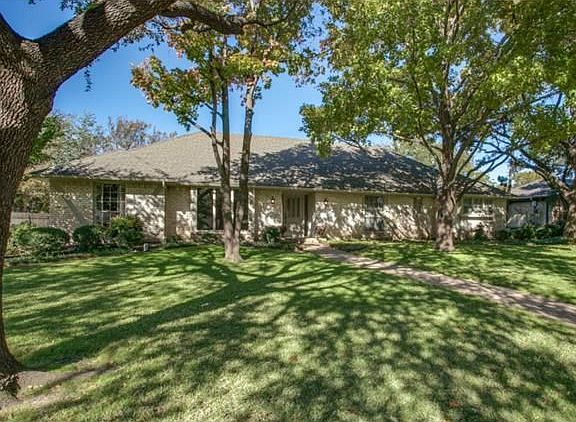 2nd image of 14829 Knollview Dr