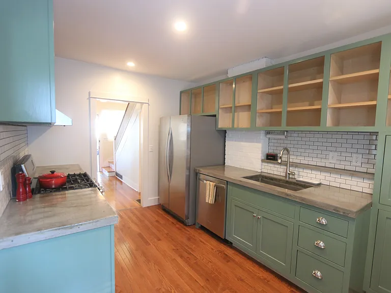 839 N Aurora St #839 — Photo 6