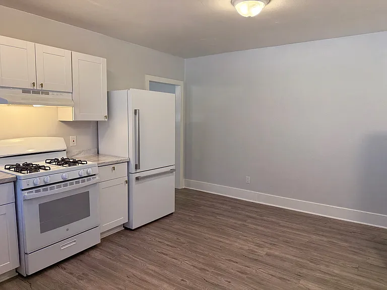 Whiting Ave. 204 W. - 206 — Photo 12