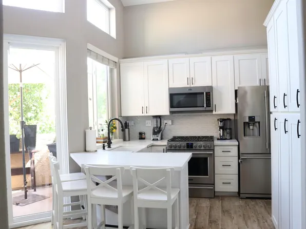 7777 E Portofino Ave, Anaheim, CA 92808