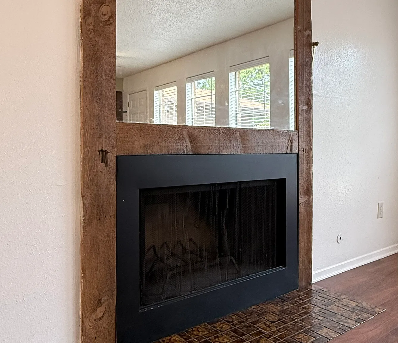 2 bed, 1.5 bath, 1122 sqft, $1,200 — Photo 4