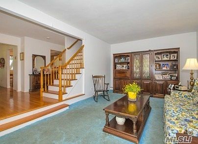 3rd image of 75 Tremont Ave