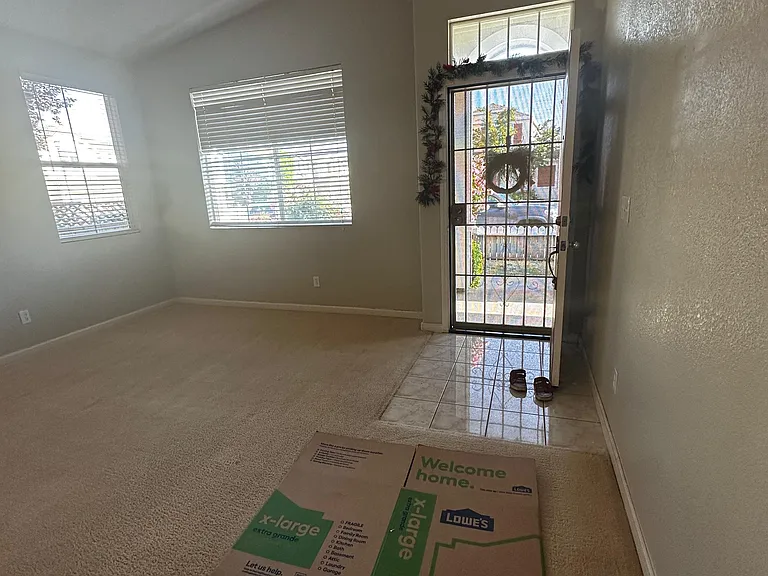2528 Bickford Cir — Photo 5