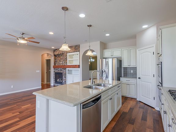5th image of 13714 W Chaparosa Way