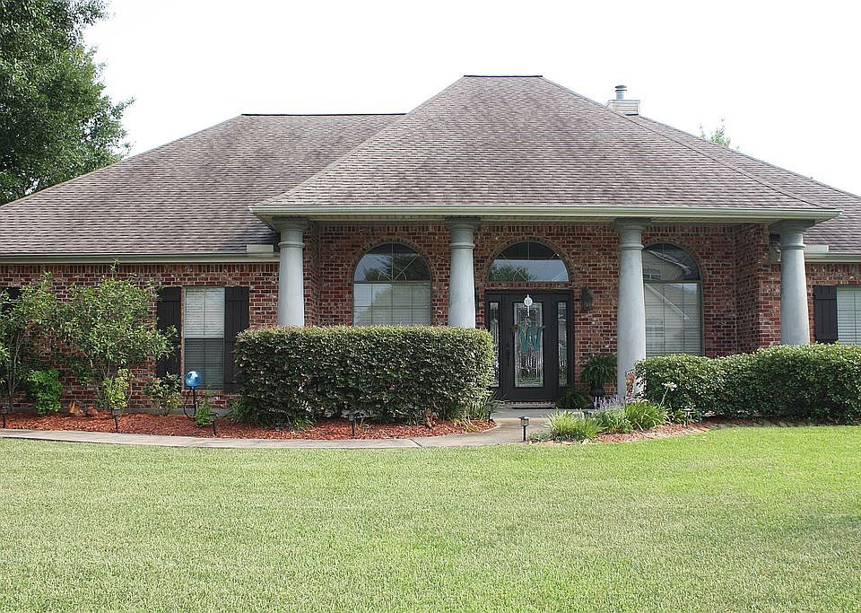 1st image of 1015 N Kade Ln
