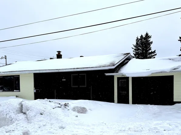 55823 Hancock St, Laurium, MI 49913