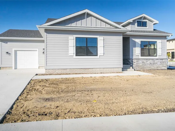 202 SW 17th St, Ankeny, IA 50023