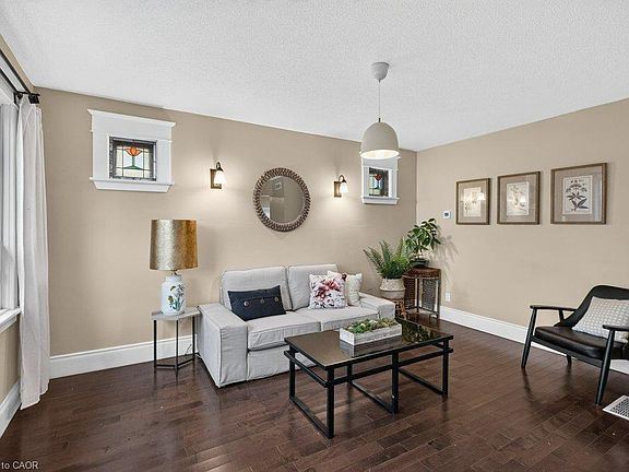 4th image of 50 Wexford Ave S