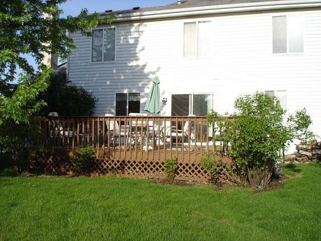 Rear view/deck