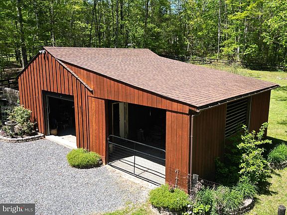 2nd image of 10418 Cliff Mills Rd