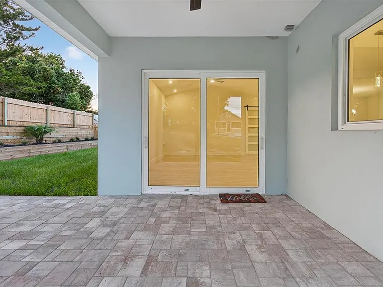 207 Athens St — Photo 67