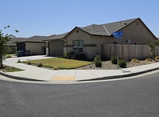 383 S Walch St, Porterville, CA 93257