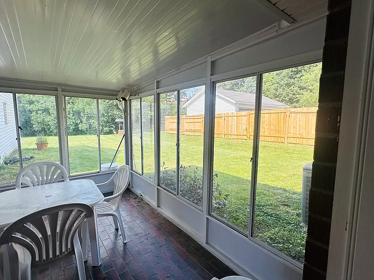625 Brookfield Rd — Photo 12