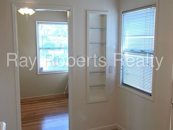 5th image of 214 4th St