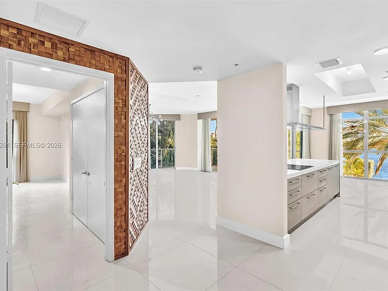 17301 Biscayne Blvd #210 — Photo 3