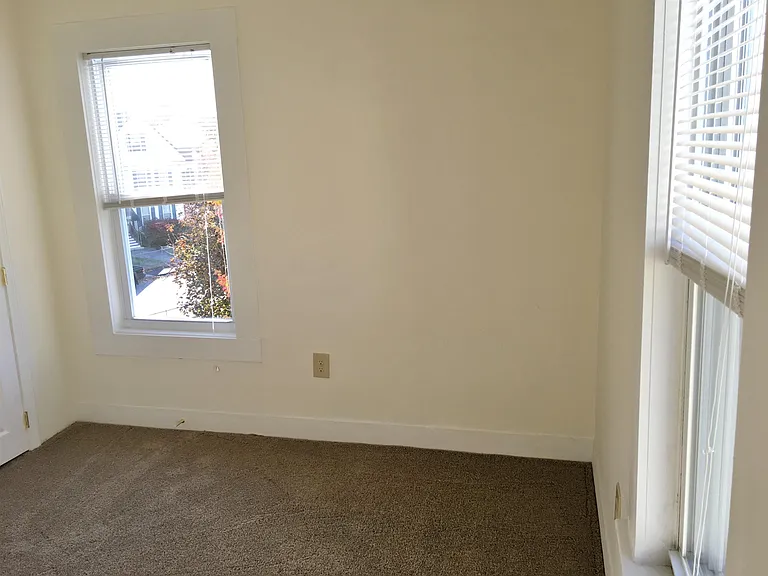 93 2nd St #3 — Photo 34