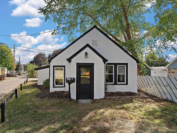 244 Dale St E, South Saint Paul, MN 55075