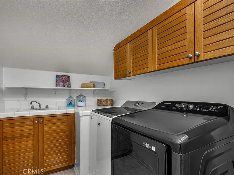 21015 Tomlee Ave — Photo 15