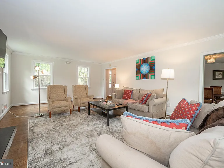 538 Conestoga Rd — Photo 6