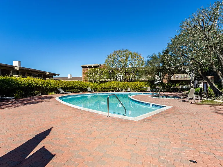 6542 Ocean Crest Dr #C204 — Photo 23