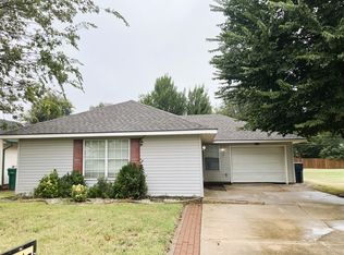 914 NW 101st St, Oklahoma City, OK 73114