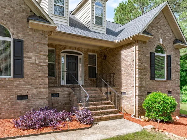 1016 Luminary Ln, Willow Spring, NC 27592
