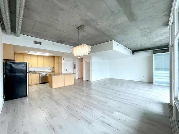 4th image of 1080 Park Blvd Unit 1604