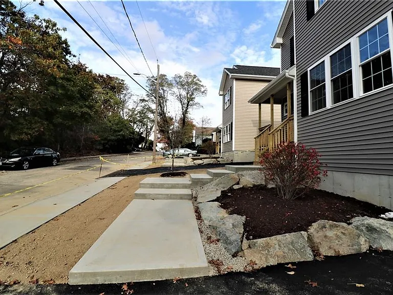 121 Hillcrest Ave — Photo 24