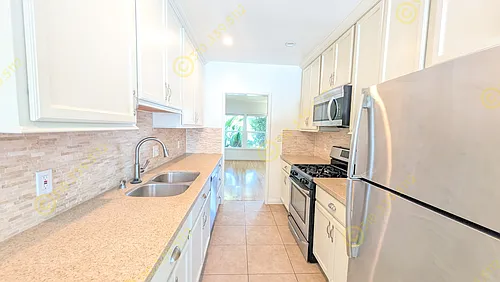 2400 Grandview Ave Photo 1