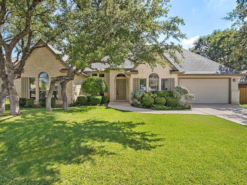 1st image of 225 English Oaks Cir