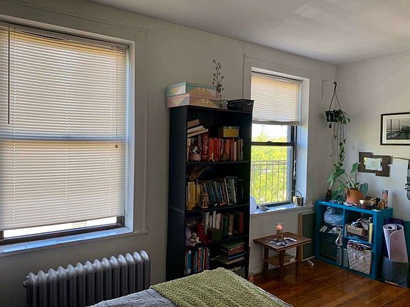 4th image of 21-31 27th St #J