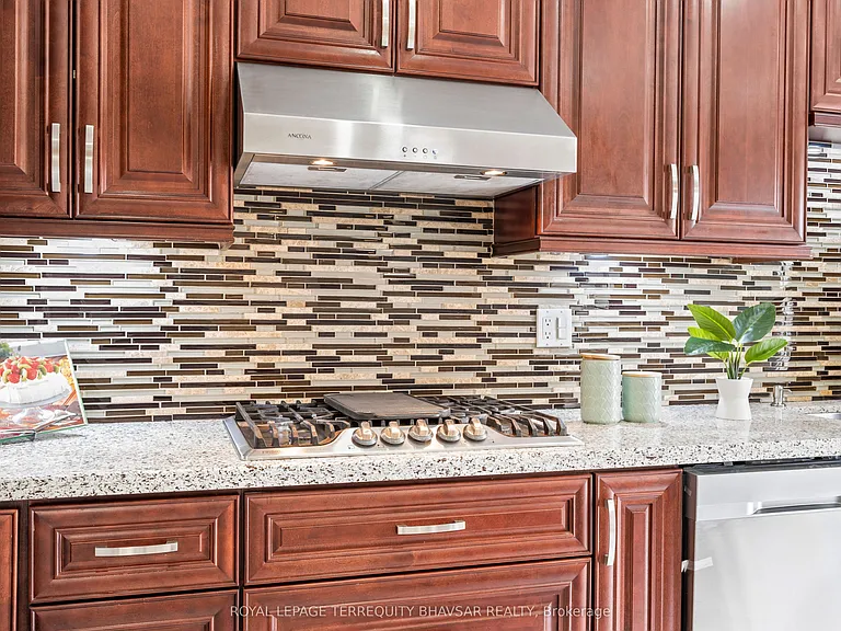 3118 Shadetree Dr — Photo 18