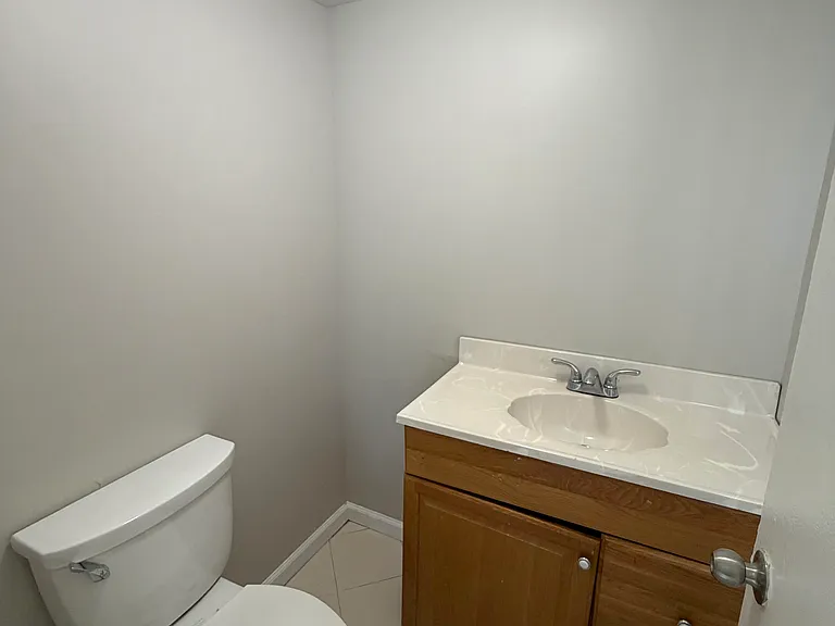 184 Village Dr — Photo 22