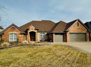 3302 Willow Lake Ln, Enid, OK 73703