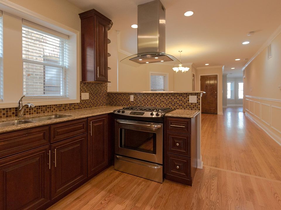 1st image of 5637 N Campbell Ave APT 1