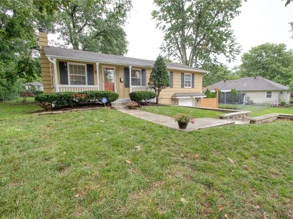 10506 W 89th Ter, Overland Park, KS 66214